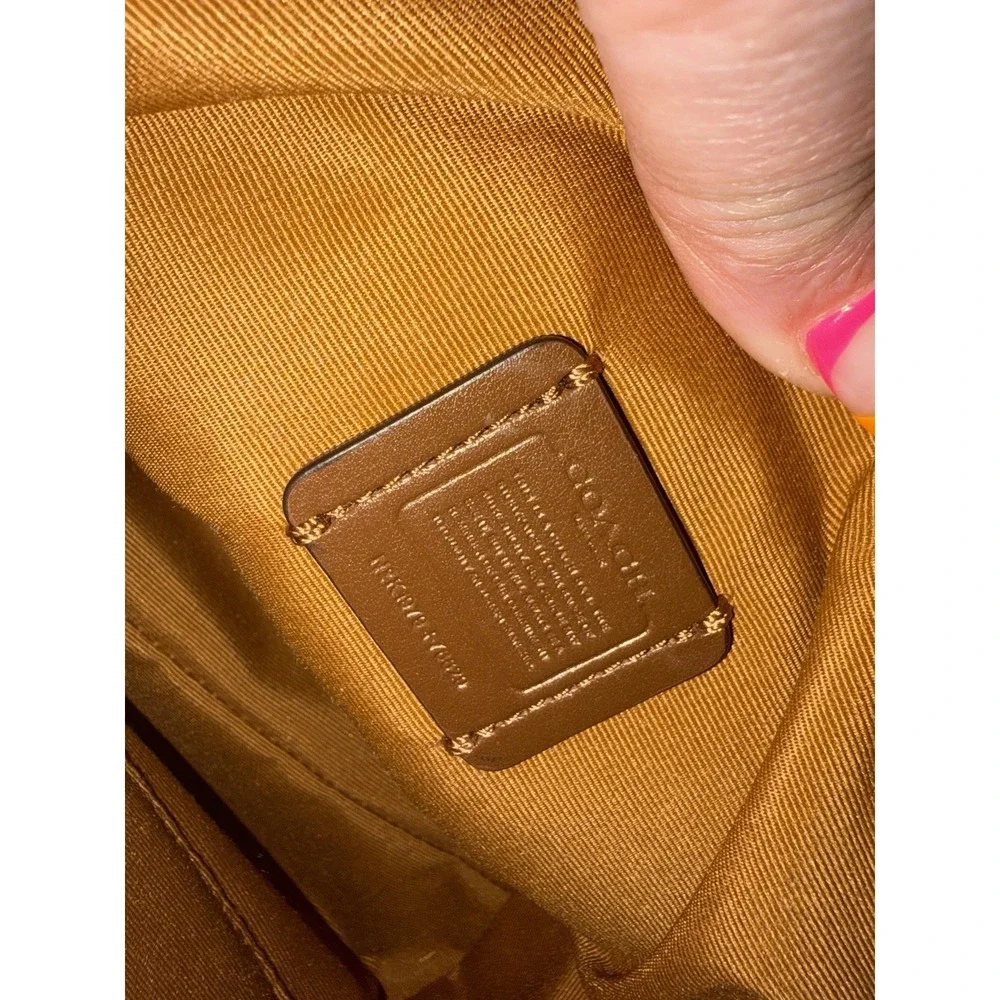 COACH Very Rare F76629‎ Bennett Crossbody White Excellent Condition